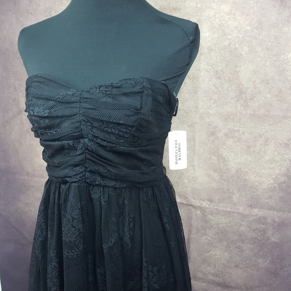 NWT Forever 21 Sleeveless Dress - Size M - Picture 2 of 5